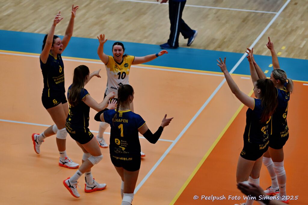 D1-Apollo 12-10-25_034