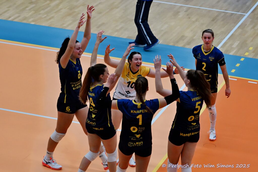 D1-Apollo 12-10-25_035