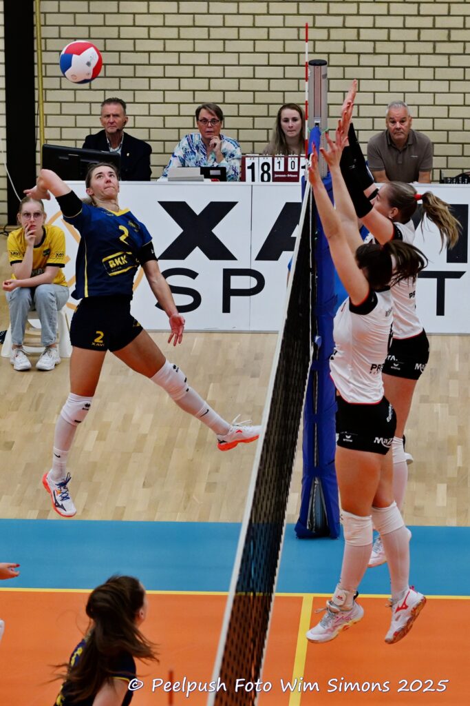 D1-Apollo 12-10-25_045