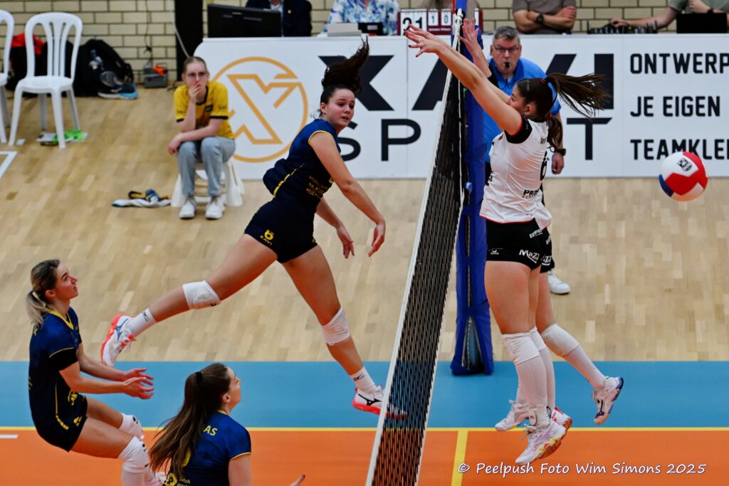 D1-Apollo 12-10-25_048