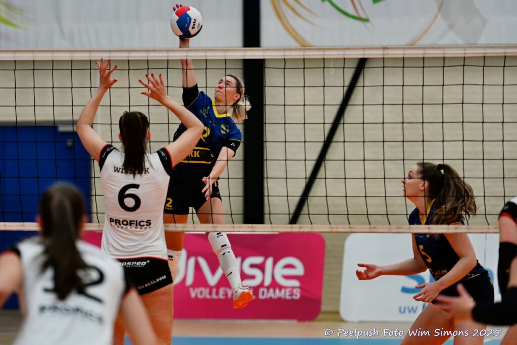 D1-Apollo 12-10-25_065