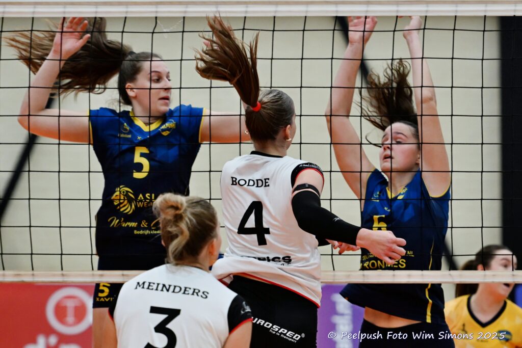 D1-Apollo 12-10-25_067