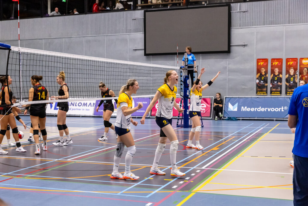 Meerdervoort VV Utrecht wint van Peelpush na een spannende vijfsetter