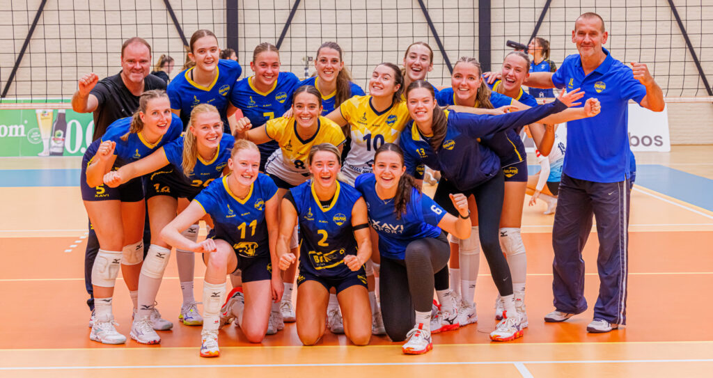 Dames 1 schiet uit de startblokken 